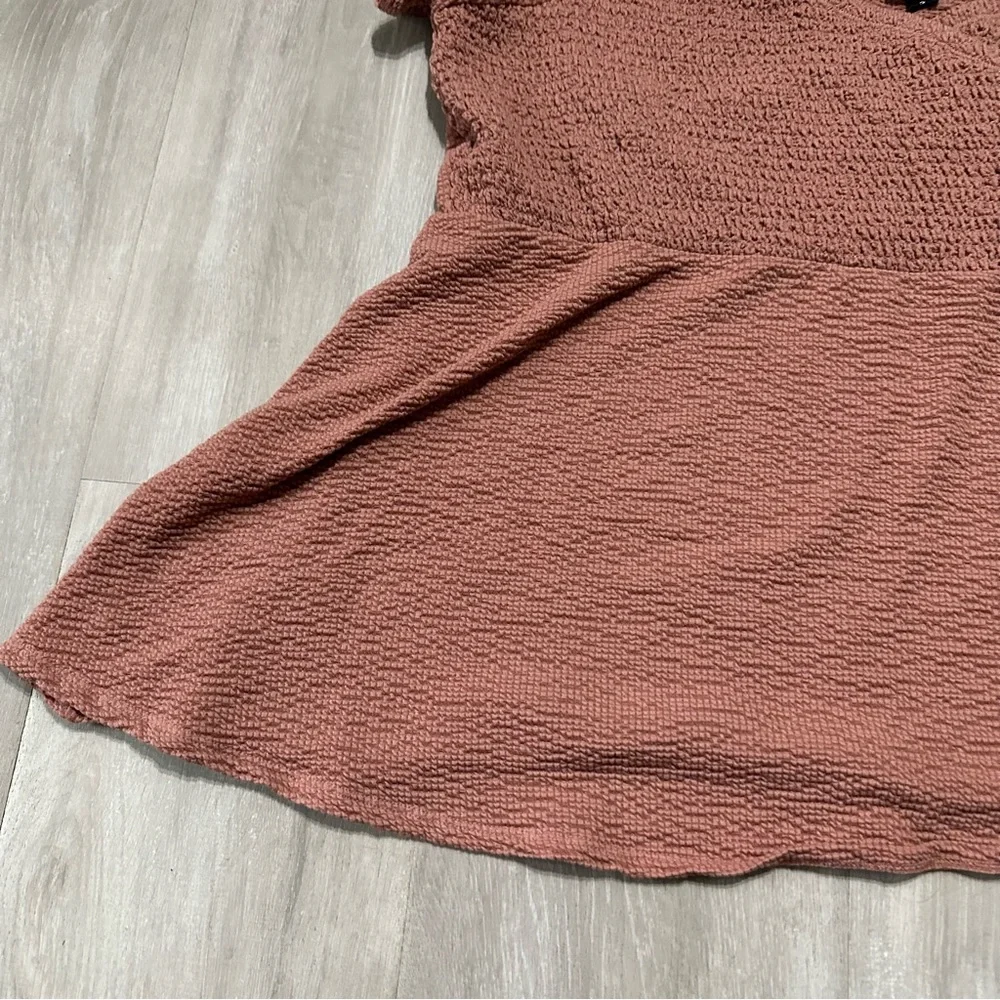 Torrid Dusty Pink Smocked Knit V Neck Top Sz 3X - Picture 3 of 8